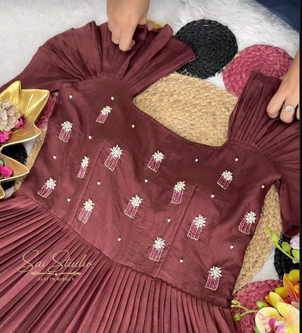 Collection image for: gowns & Dresses