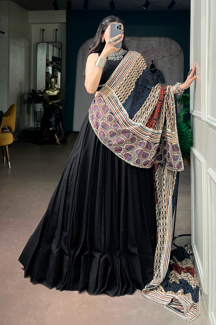 Adorned with Mirror Lace Touch-Up lehanga SS667