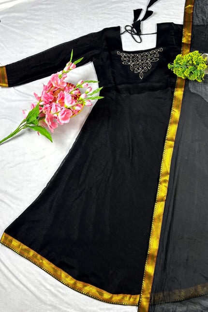 Blooming vichitra silk Gown SS577