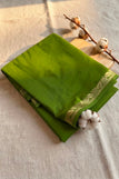 blouse unsticthed / green