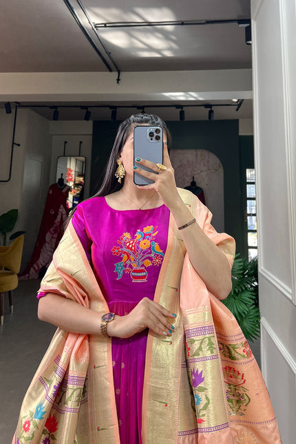 Jacquard Paithani dress SS29