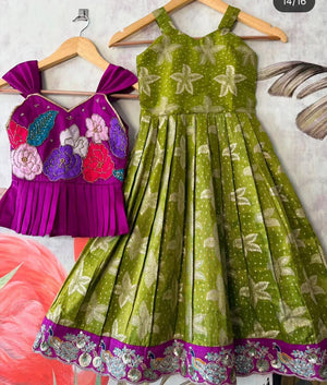 parrot green