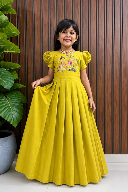 KIDS GOWN SS122