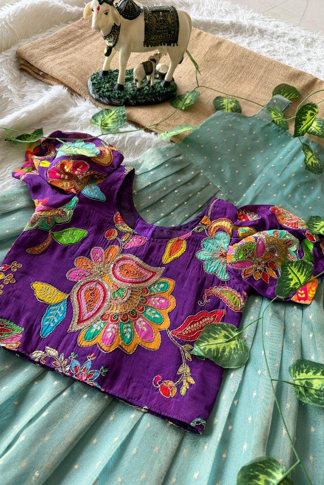 A dreamy gown for girls SS440