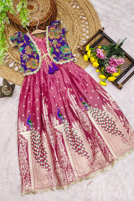 Peacock love SS205