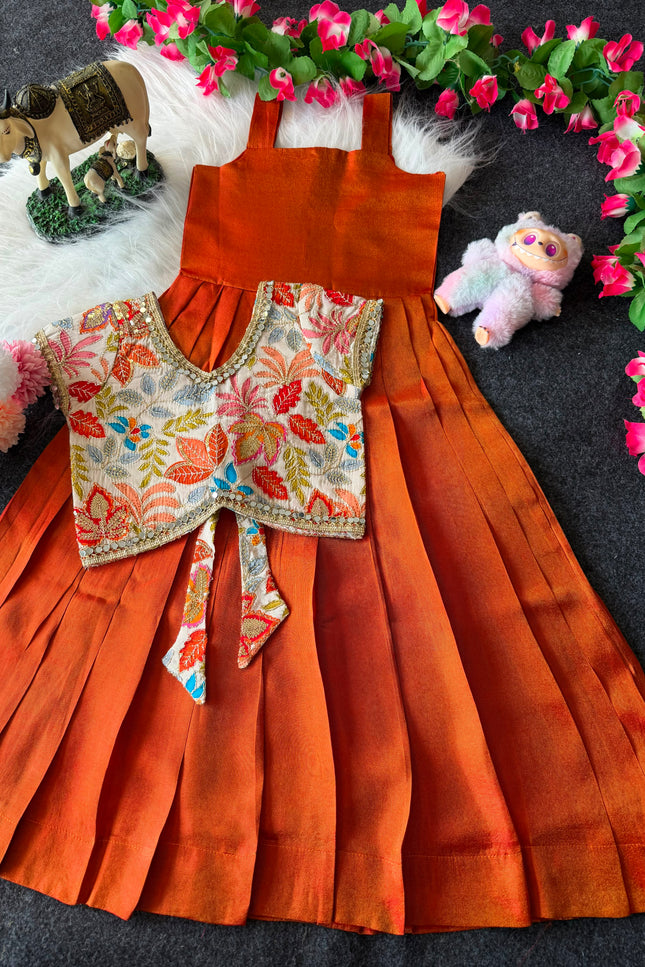 Festive Charm SS269
