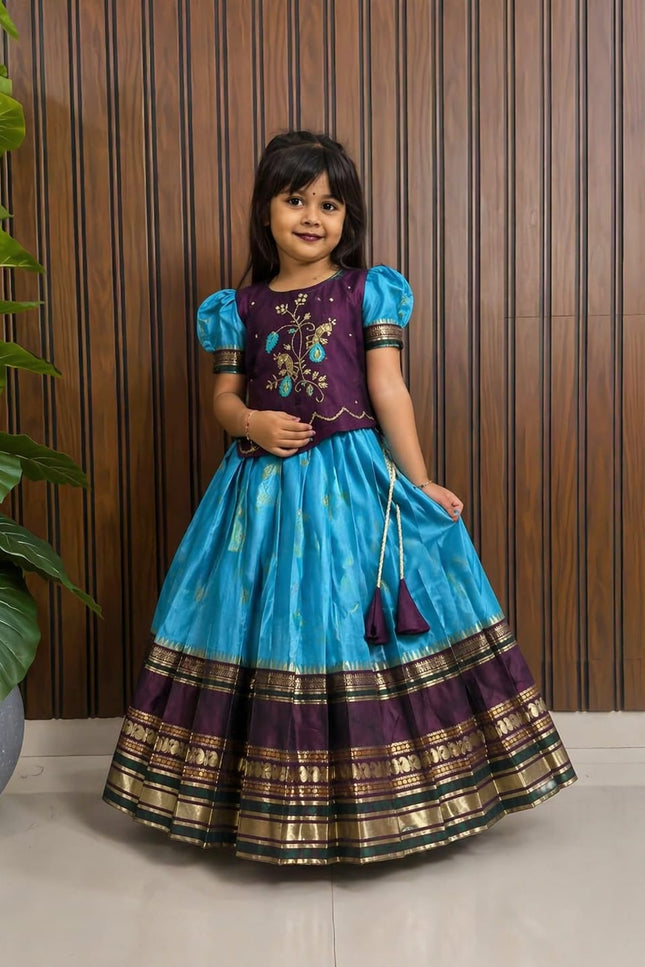KIDS LEHENGA CHOLI SS300