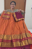 blouse unstitched / orange with marron