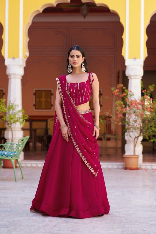 Look that speaks pure elegance  SS298