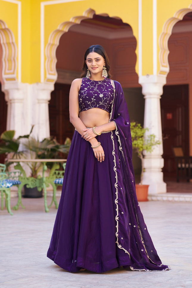 Look that speaks pure elegance  SS298
