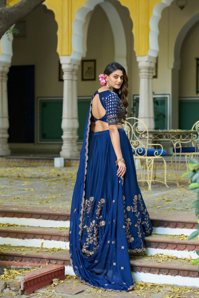 Graceful festive look SS256