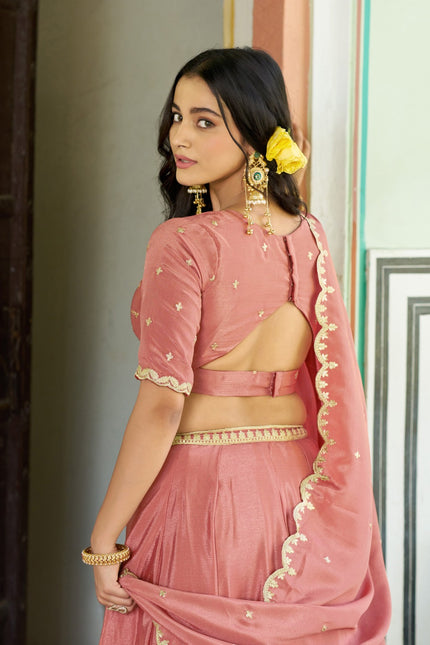 A look that speaks grace SS290