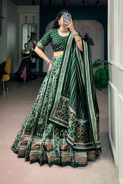 Celebrate the spirit of Navratri SS340