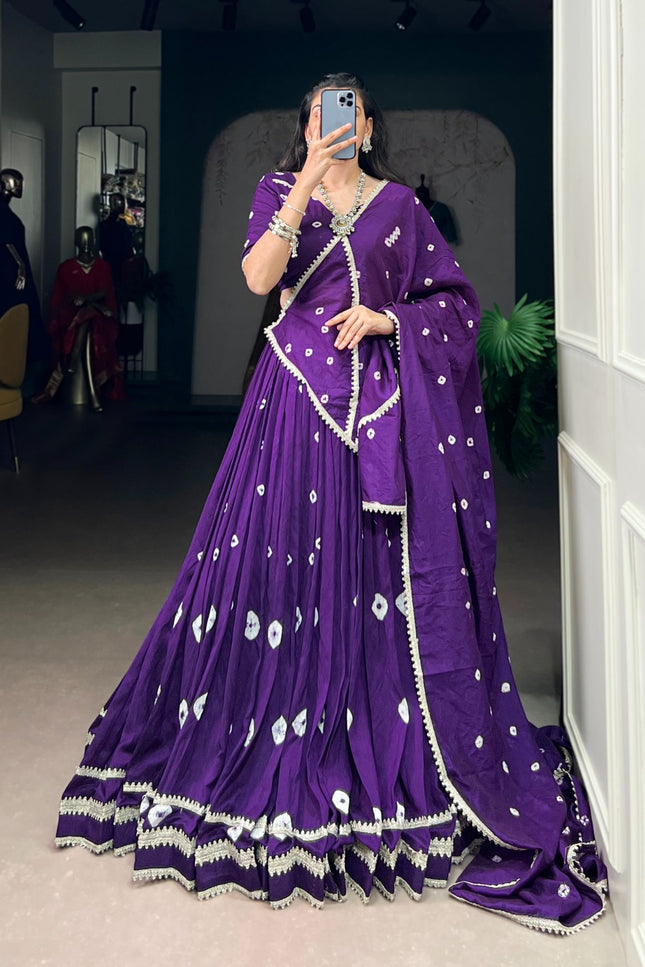 An unique glow on every rhythm of Garba SS357