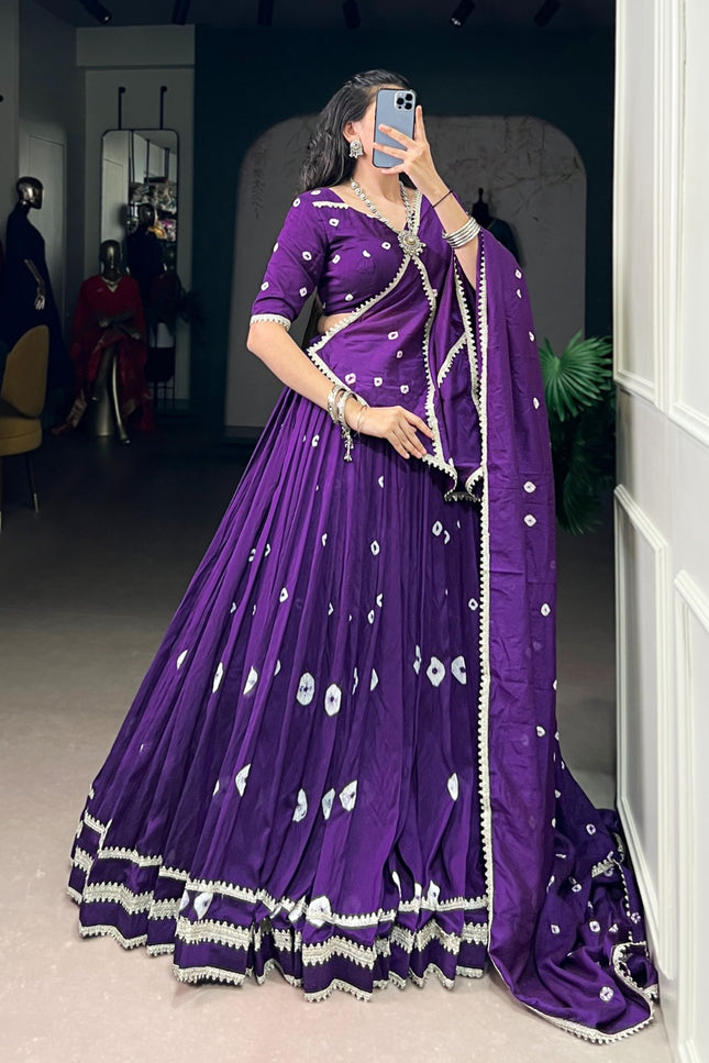 An unique glow on every rhythm of Garba SS357