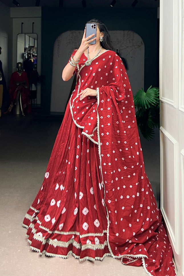 An unique glow on every rhythm of Garba SS357