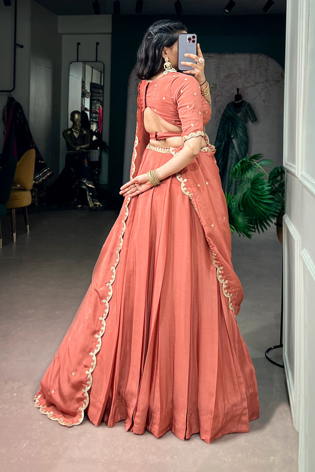 A look that speaks grace SS372