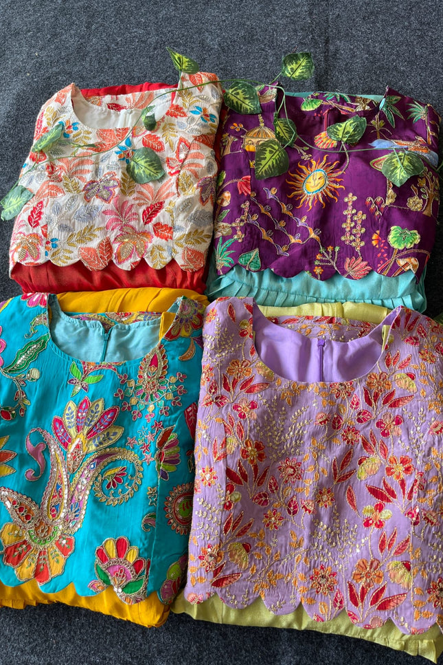 ADULT GOWN WITH COAT SS379