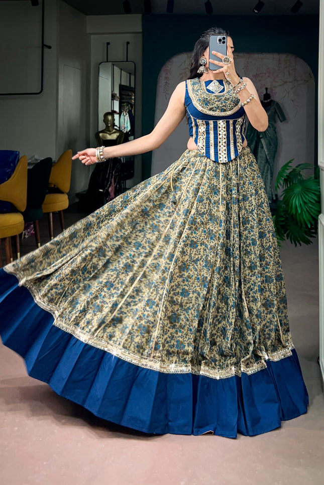 Celebrate the spirit of Navratri SS392