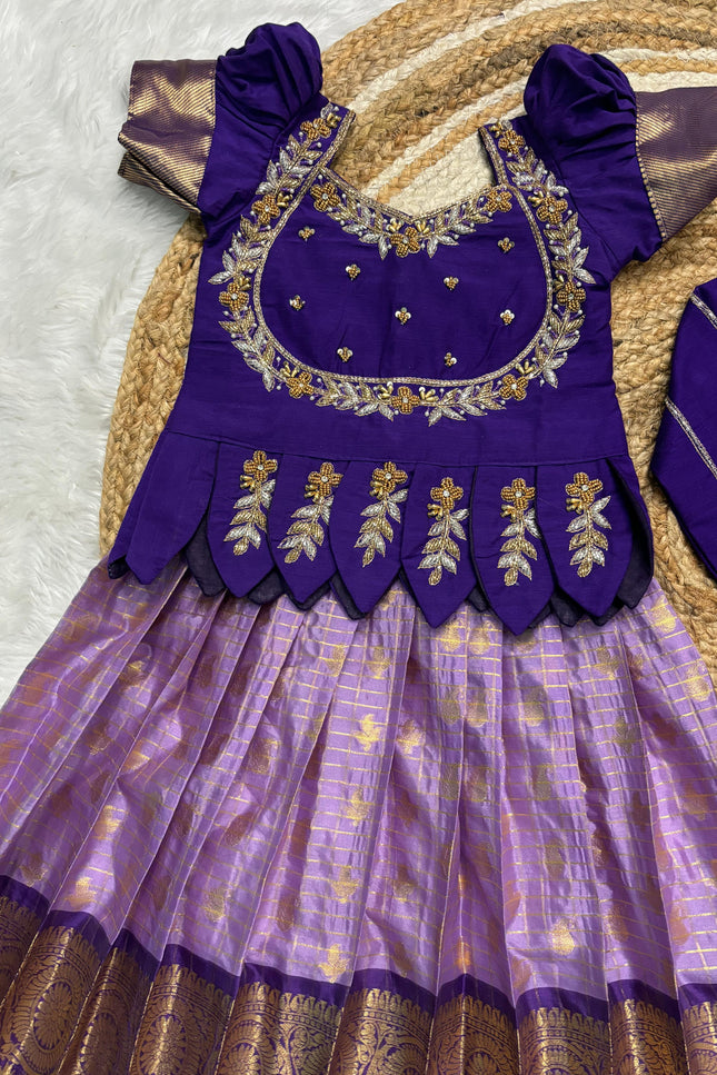 Gadwal Silk Family combos SS472