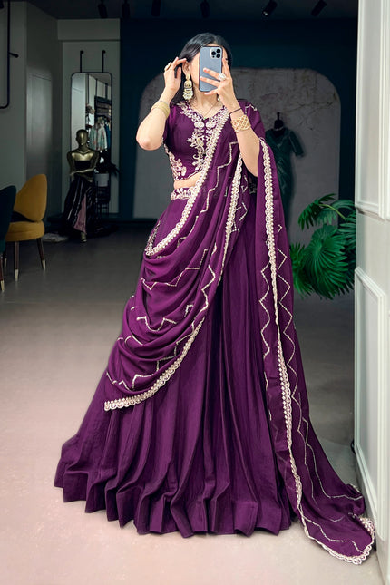Designed to capture attention of beauty SS423