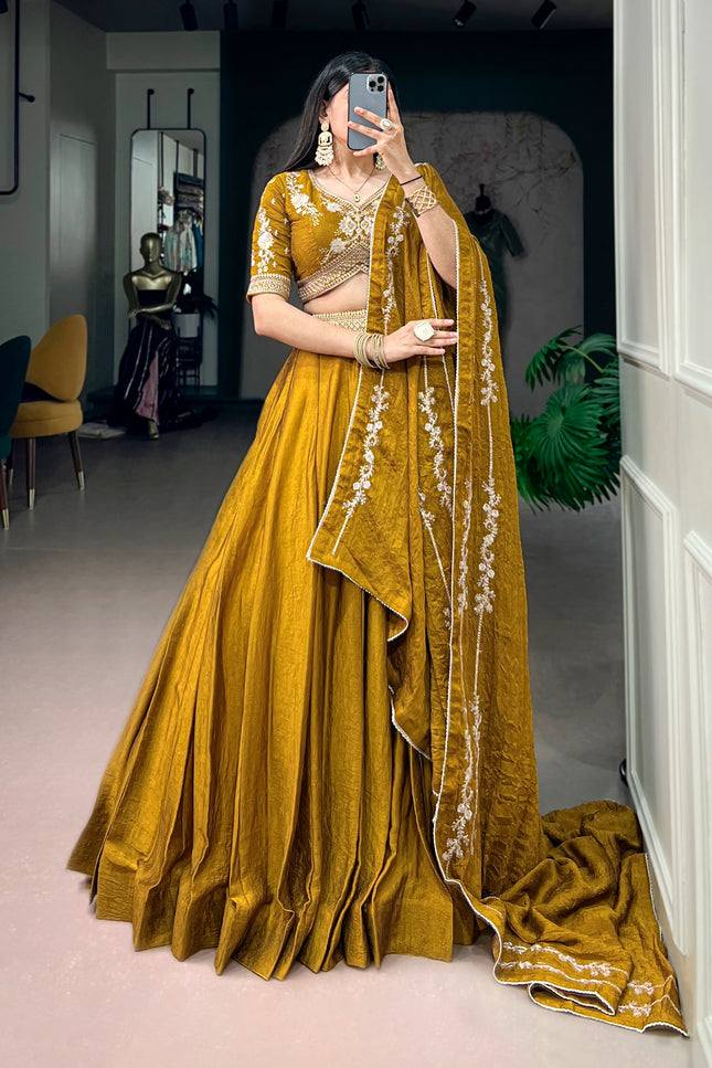 Designed to capture attention of beauty SS423