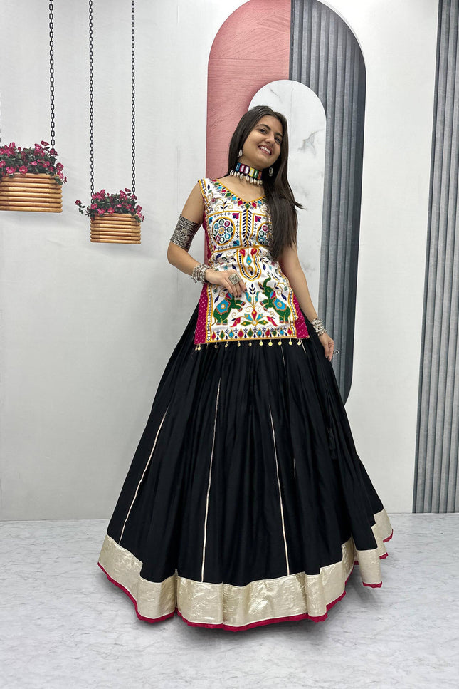 Real Mirror Work lehangas SS443