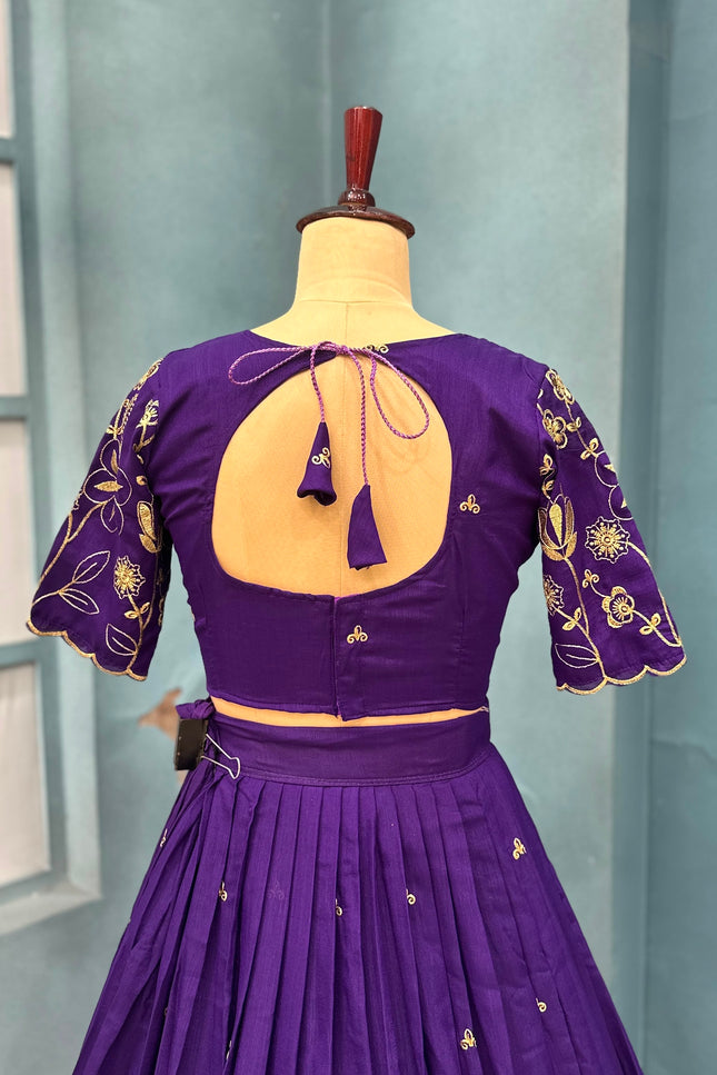 Elevate your ethnic wardrobe SS474