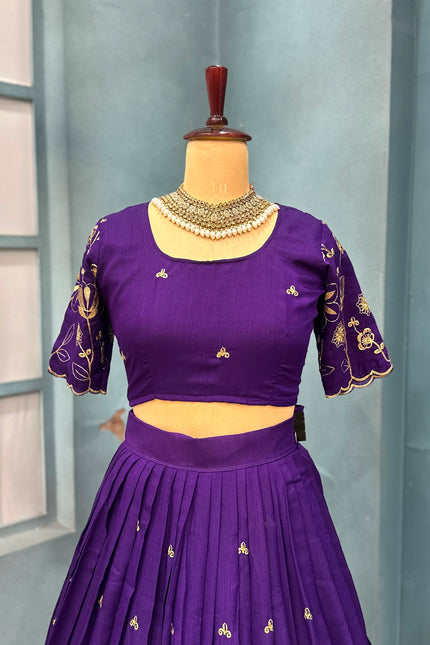 Elevate your ethnic wardrobe SS474