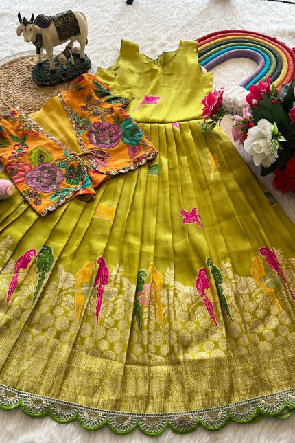SS581 SUPERHIT PARROT DESIGN GOWN WITH FLORAL POSITION 🦜 🌸