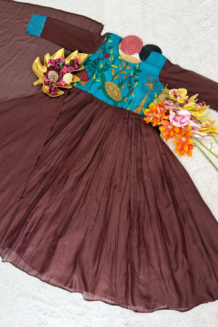SS601 Kota Kalamkari Checks Gown