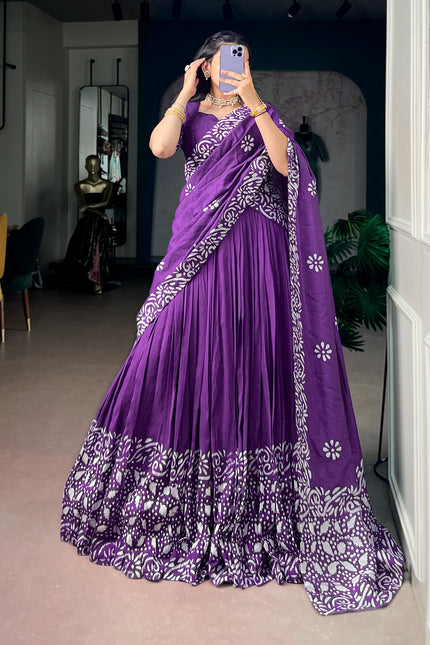 Celebrate the joy of festival in lehenga that reflects grace SS815
