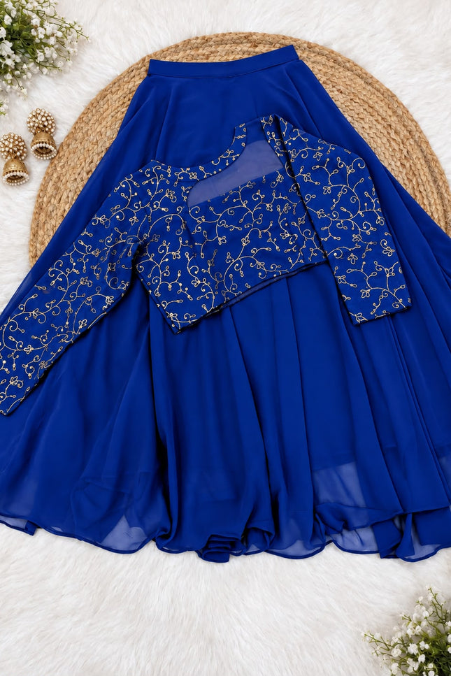Steal the spotlight with this Beauty SS837