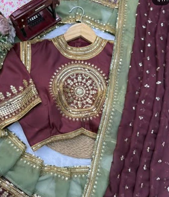 Designer Saree – Elegance Redefined  SS396