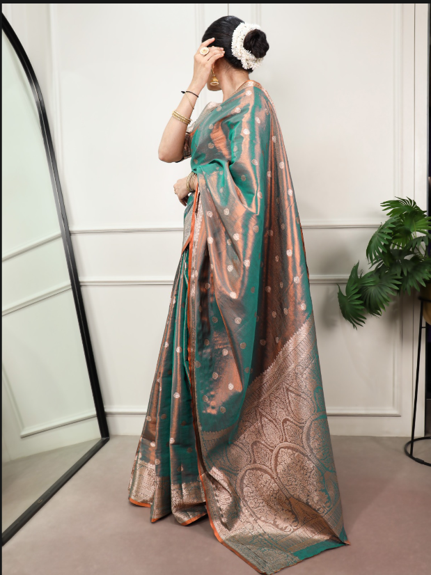 Luxurious dual-tone sarees SS506