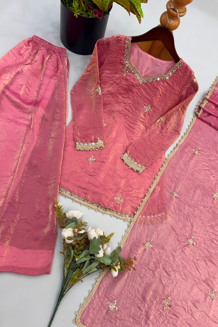 Fendy Silk Women’s Ethnic Wear SS511