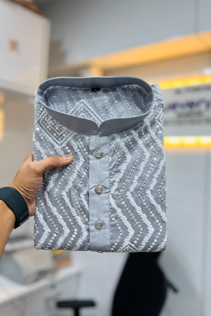 UNIQUE EMBROIDERY KURTA FOR MEN'S SS523