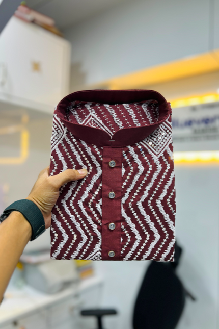 UNIQUE EMBROIDERY KURTA FOR MEN'S SS523