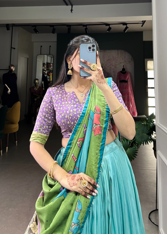 Draped in tradition, shining in silk SS525