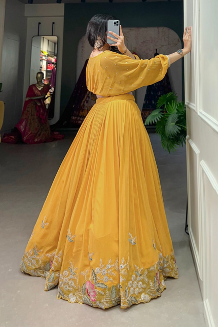 Flaunt Your Flair with Georgette Croptop SS535