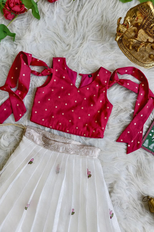 A must-have outfit for your little princess SS555