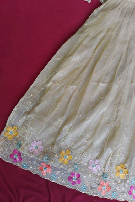 A charming skirt & top SS554
