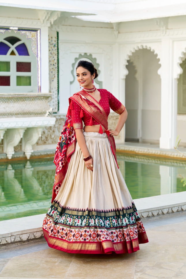 Perfect lehanga for charm your look SS568