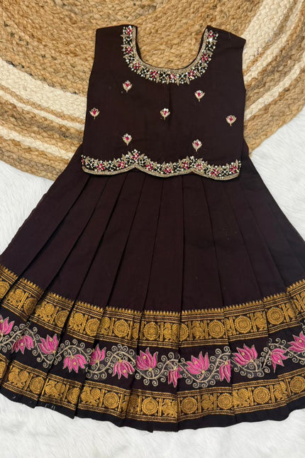 Pure cotton gap border design lehanga SS564