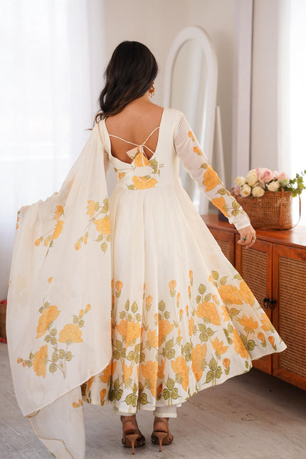 Perfect for Upcoming Festivities & Wedding Season SS599