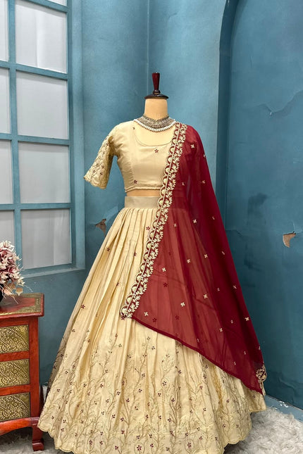 Elevate your ethnic wardrobe  SS611