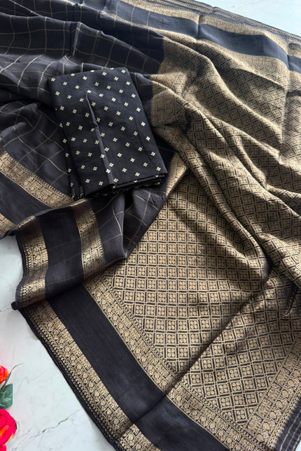 Pure Viscouse Georrgte Weaving Checks saree SS585