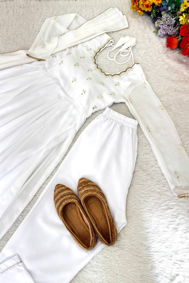 Beautiful Georgette Gown set SS614