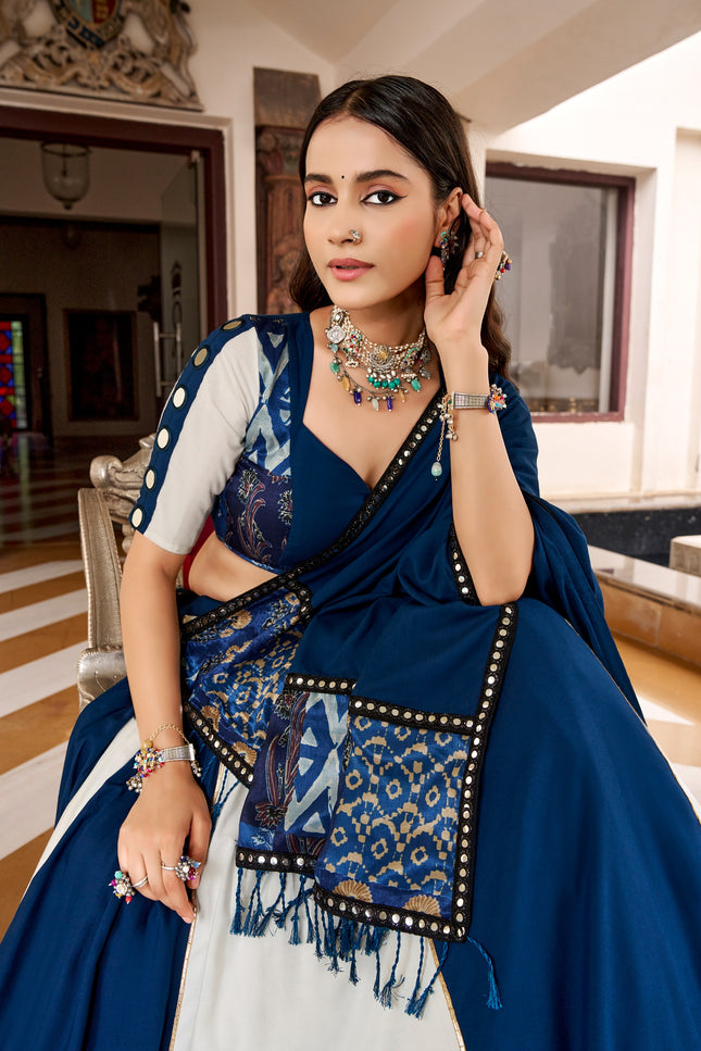 Celebrate the rhythm of Navratri SS641