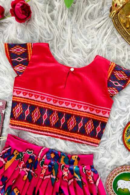Beautifully crafted ethnic set is perfect for kids SS639